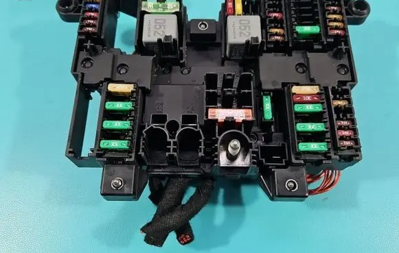 Mercedes-Benz CLA C118 X118 Fuse box set A1779061002 IMPRK1529556