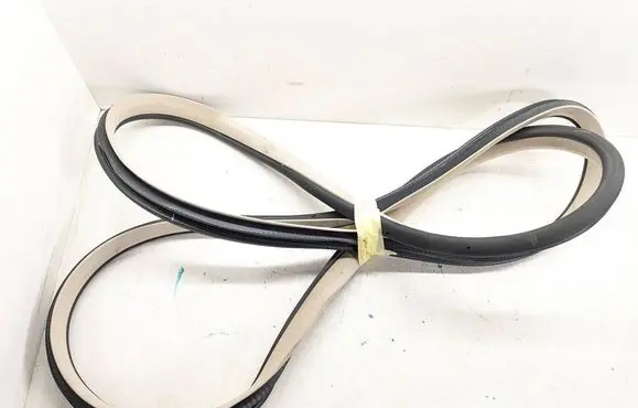 Mercedes-Benz S W222 Rear door rubber seal (on body) A2226970351