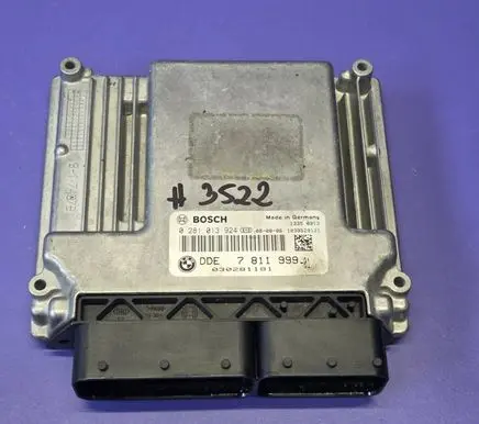 BMW X3 E83 Engine control unit/module ECU 0281013924 7811999 030281181