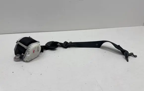 BMW 3 E90 E91 Rear seatbelt 33017492