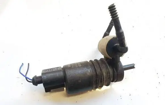 Seat Leon (1P) Windscreen/windshield washer pump 1t0955651a 3028143
