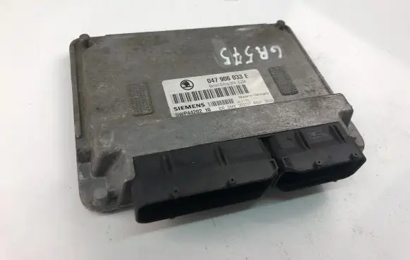 Skoda Fabia Mk1 (6Y) Engine control unit/module ECU 047906033E