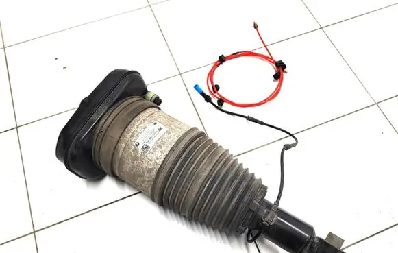 Rear shock absorber/damper