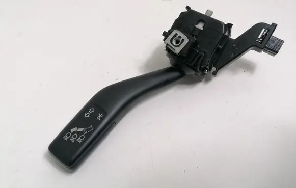 Volkswagen Tiguan Indicator stalk 1K0953513E