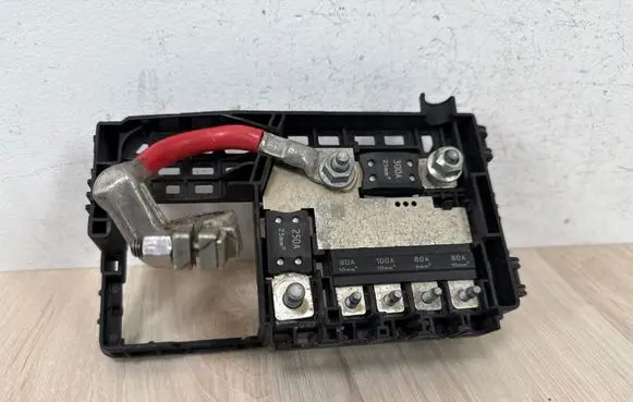 Positive cable (battery)