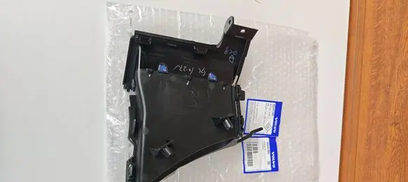 Volvo EX30 Front bumper mounting bracket 80047280