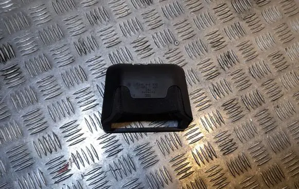 Audi Q5 SQ5 Quarter panel pressure vent 8K0819161B