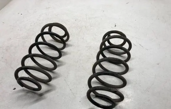 Toyota Yaris Rear coil spring