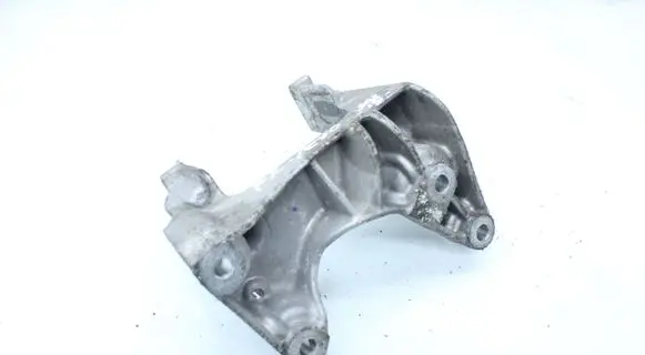 Peugeot 508 Engine mounting bracket 9685336280