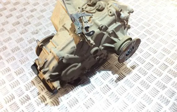 Toyota Hilux (AN10, AN20, AN30) Gearbox transfer box case 3501071190