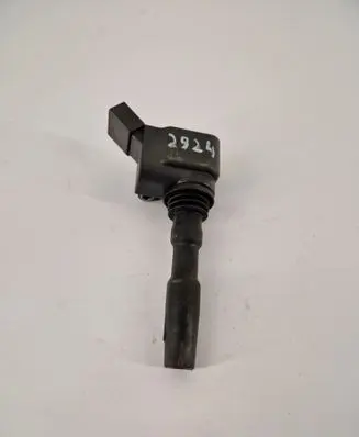 Volkswagen Golf Sportsvan High voltage ignition coil 04E905110K