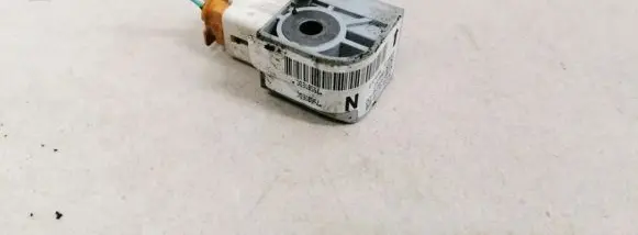 Suzuki Swift I Airbag deployment crash/impact sensor 3893062J10000 38930-62J10-000