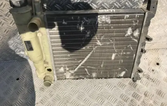 Fiat Uno Coolant radiator