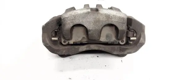 Toyota RAV 4 (XA50) Front brake caliper