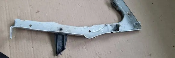 Audi A5 Sportback 8TA Fender mounting bracket 8T0821135G LS9R