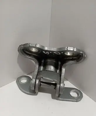 Toyota Auris E180 Rear door upper hinge ES03