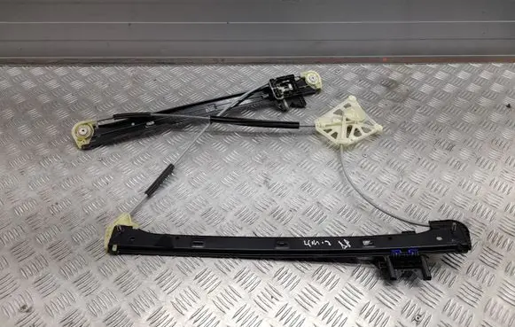 Audi Q7 4M Front window lifting mechanism without motor 4M0837462A