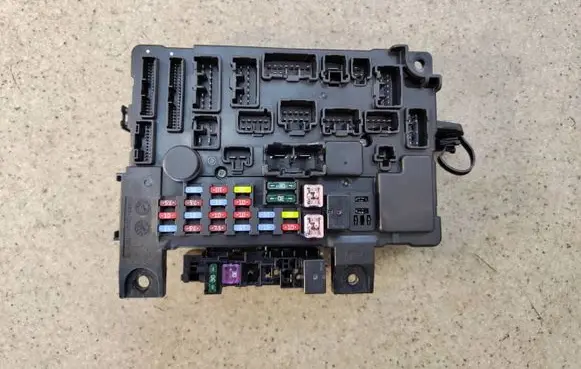 Mitsubishi Outlander Fuse box set 8637A86002A 8637A860