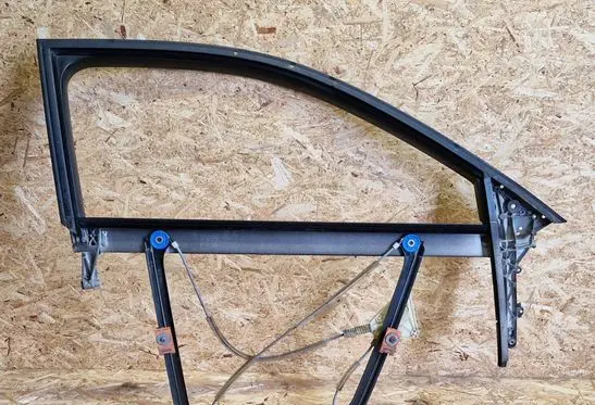 Audi A3 S3 8P Front door coupe window/glass frame 8P3837630 200100023