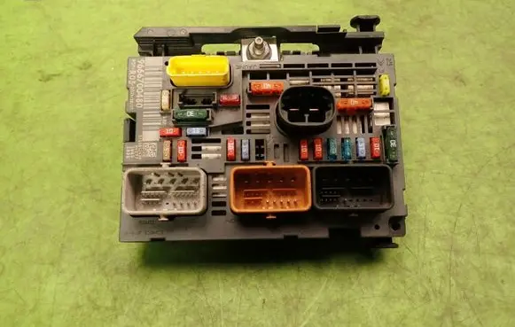Citroen C4 I BSM Control unit 9666700480