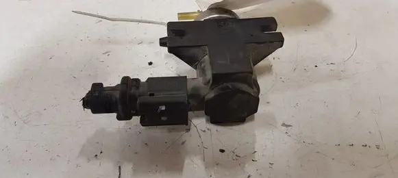 Peugeot 3008 I Turbo solenoid valve 9672875080