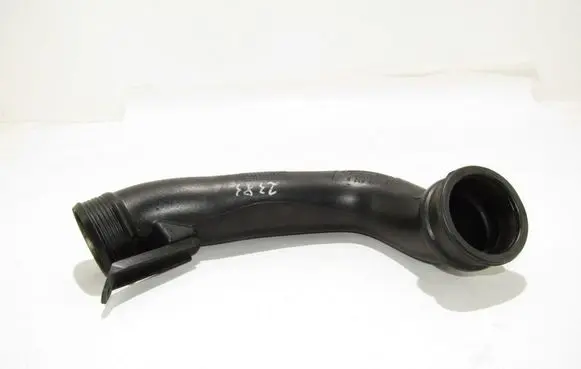 Volvo V70 Intercooler hose/pipe 6896526