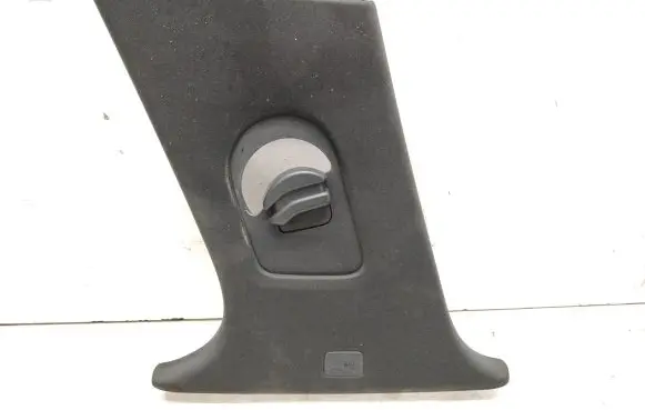 (B) pillar trim (top)