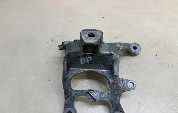 Audi A6 C7 Engine mounting bracket 4H0199308AK