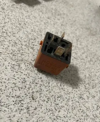 BMW 5 E60 E61 Other relay 0332019456