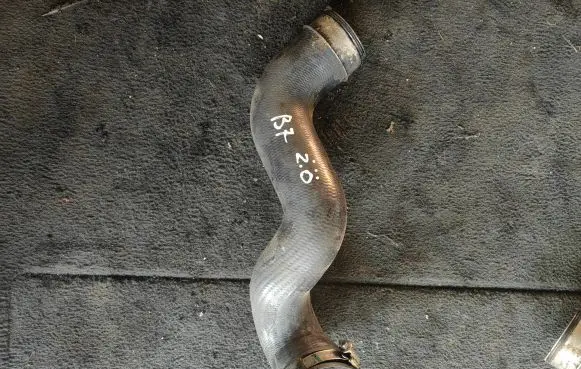 Audi A4 S4 B7 8E 8H Intercooler hose/pipe
