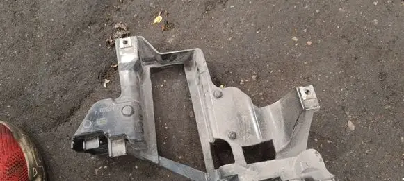 BMW X5 E53 Headlight/headlamp mounting bracket 224568