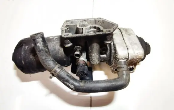 Skoda Octavia Mk2 (1Z) Oil filter cover 045115389K