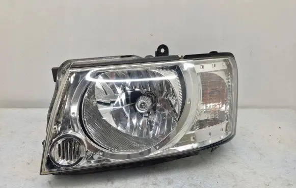 Nissan Patrol Y61 Headlight/headlamp