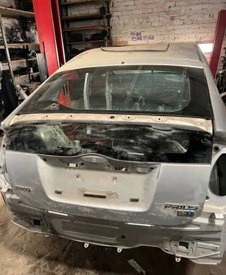 Toyota Prius (NHW20) Tailgate/trunk/boot lid 