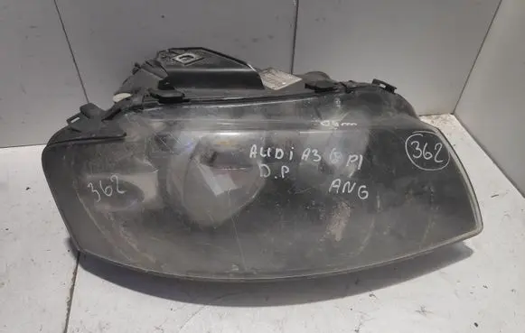 Audi A3 S3 8P Headlight/headlamp 8P0941004L