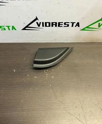 Honda HR-V Front door glass trim molding 76270T7W