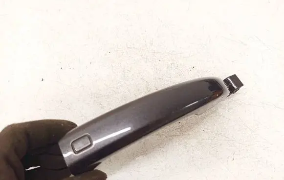 Audi A4 S4 B8 8K Front door exterior handle 8T0837205A