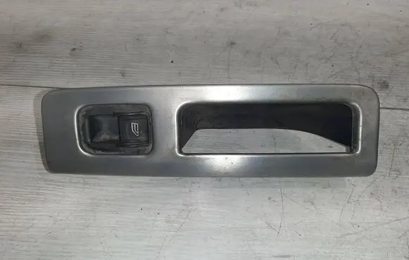 Volvo V50 Electric window control switch 8663819 30773217