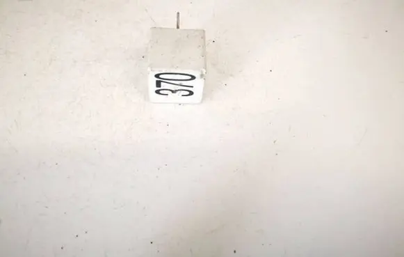Audi A4 S4 B7 8E 8H Other relay 8d0951253