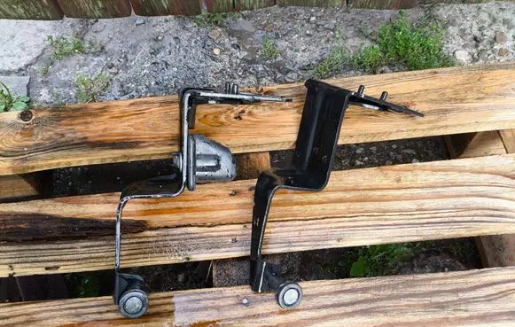Renault Master III Sliding door upper roller guide/hinge 