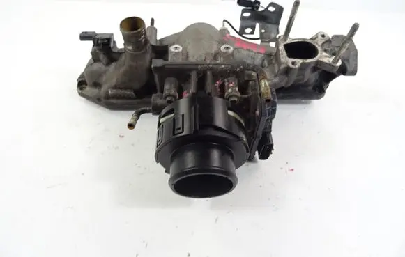 Mazda CX-5 Throttle body valve SH01136B0