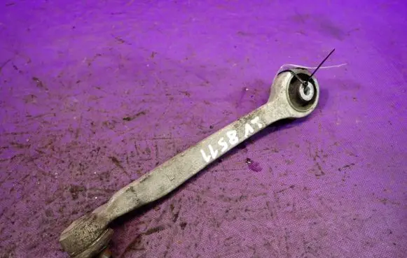 Skoda Superb B5 (3U) Front control arm