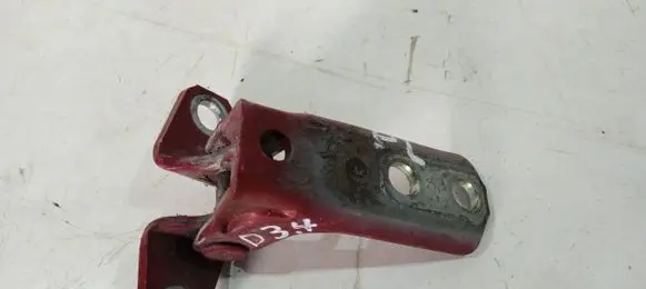 Mitsubishi Outlander Front door upper hinge 