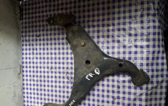 KIA Ceed Front lower control arm/wishbone