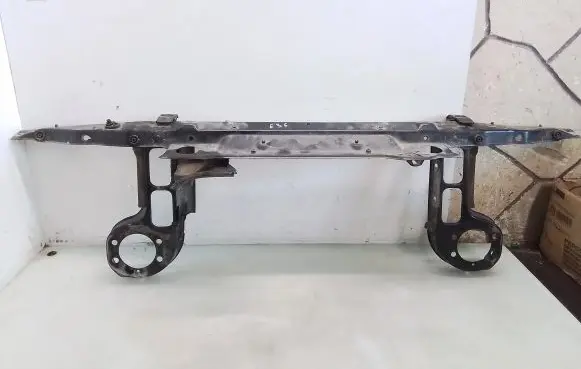 BMW 3 E36 Radiator support slam panel