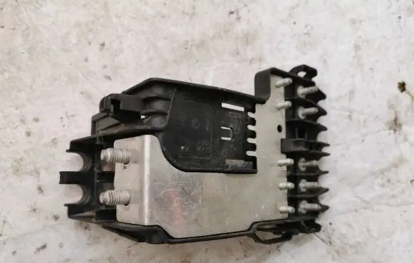 Citroen Berlingo Fuse module 66652X 0046