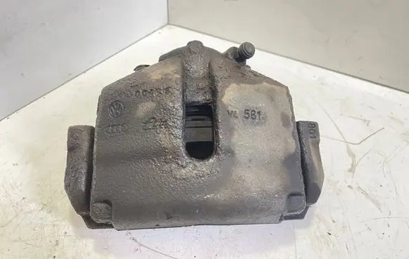 Volkswagen Golf Plus Front brake caliper 581