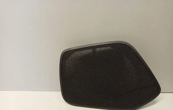 Audi Q3 8U Front door speaker cover trim 8U0035420