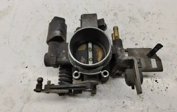 Opel Vectra B Throttle body valve 90529710