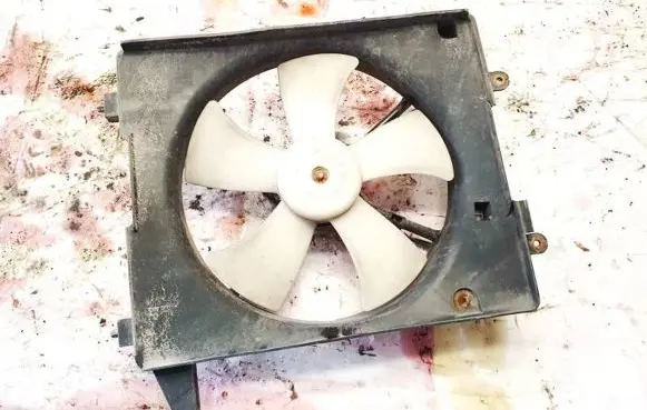 Honda FR-V Radiator cooling fan shroud t5803